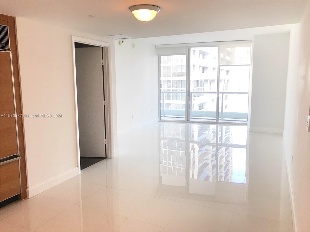 485 Brickell Ave - Photo 21