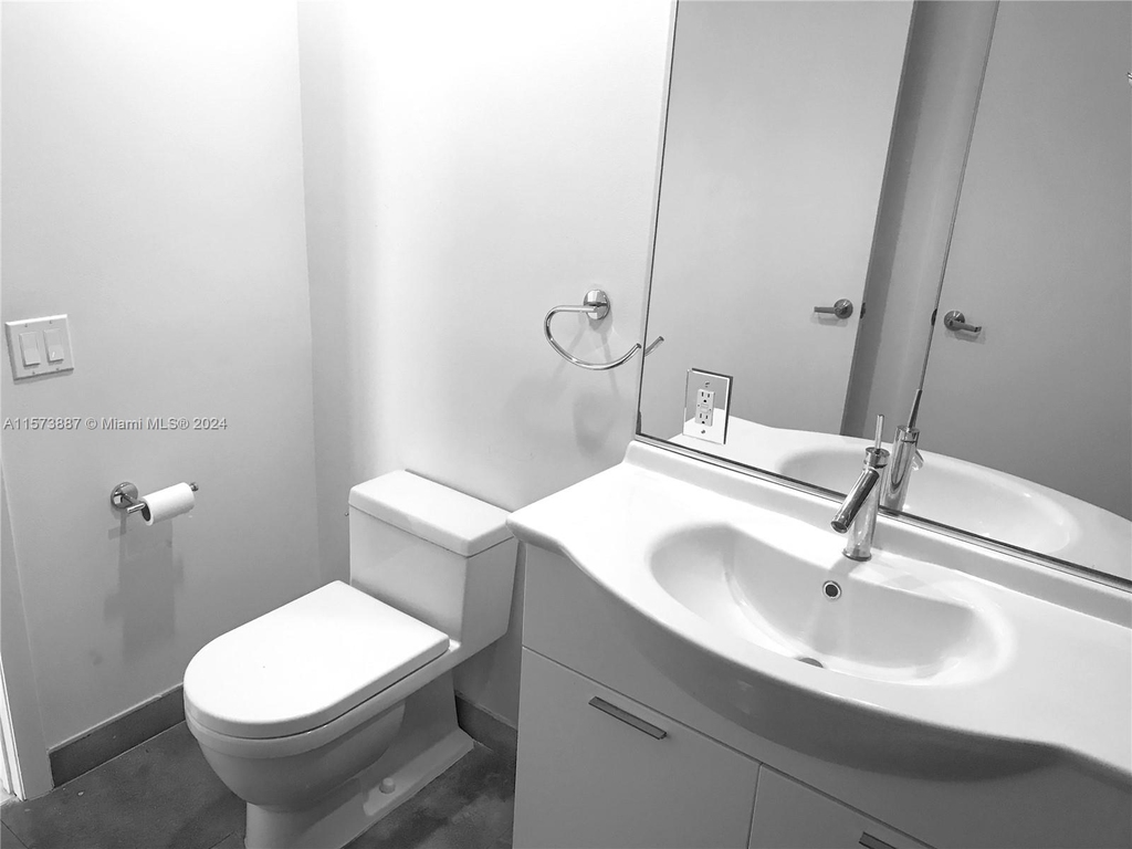 485 Brickell Ave - Photo 24