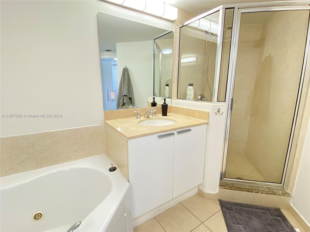 16699 Collins Ave - Photo 12