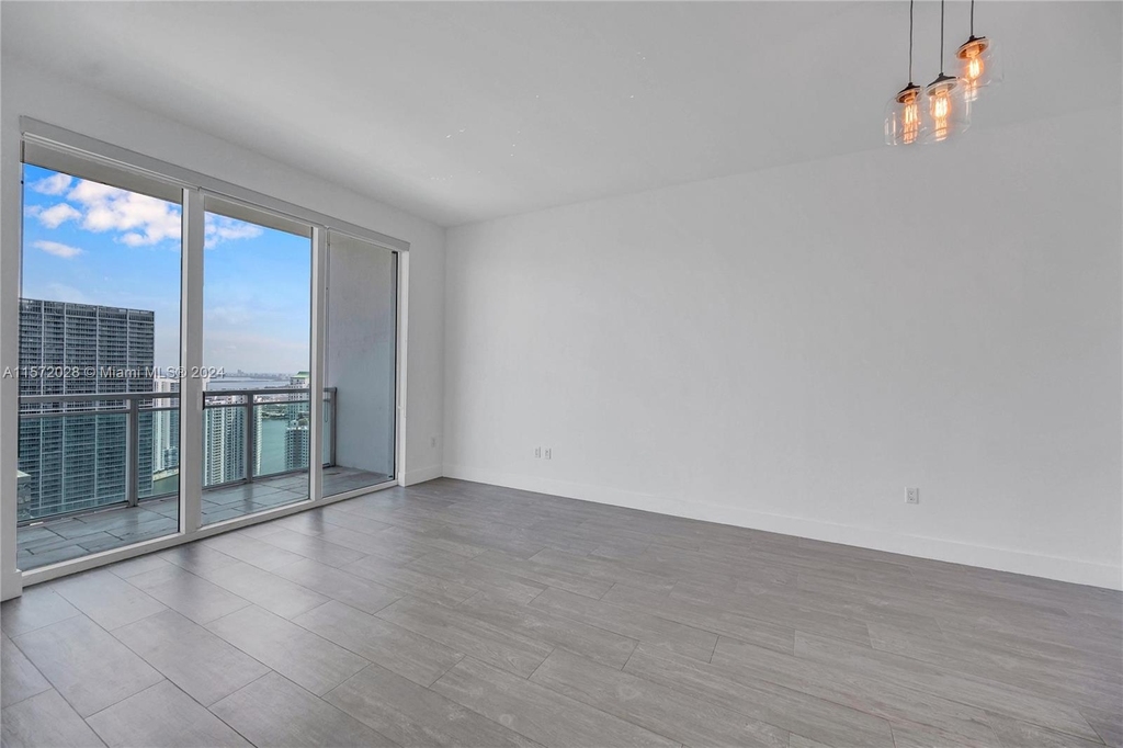 950 Brickell Bay Dr - Photo 11