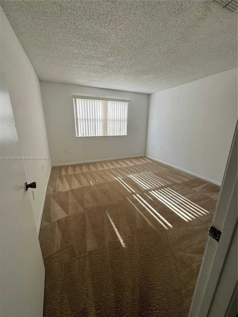 2226 Sw 80th Ter - Photo 3