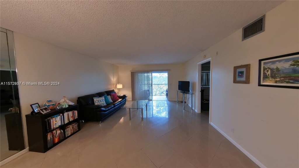 1151 Sw 128th Ter - Photo 18