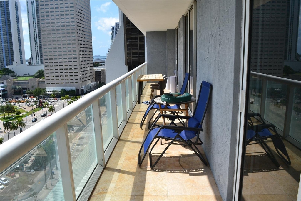 50 Biscayne Blvd - Photo 2