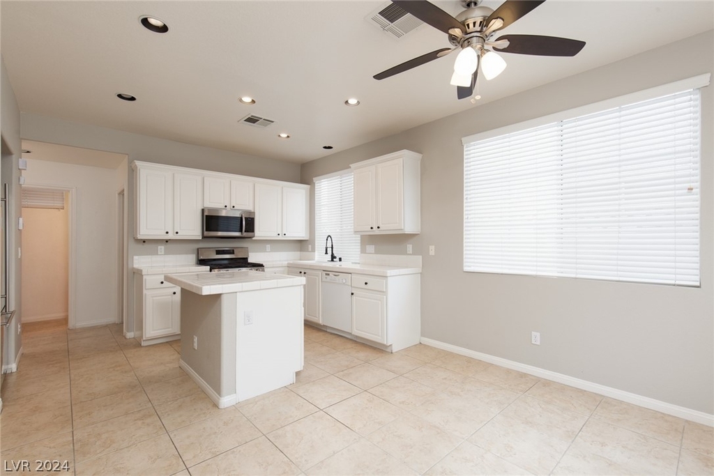 6056 Clear Sail Court - Photo 10