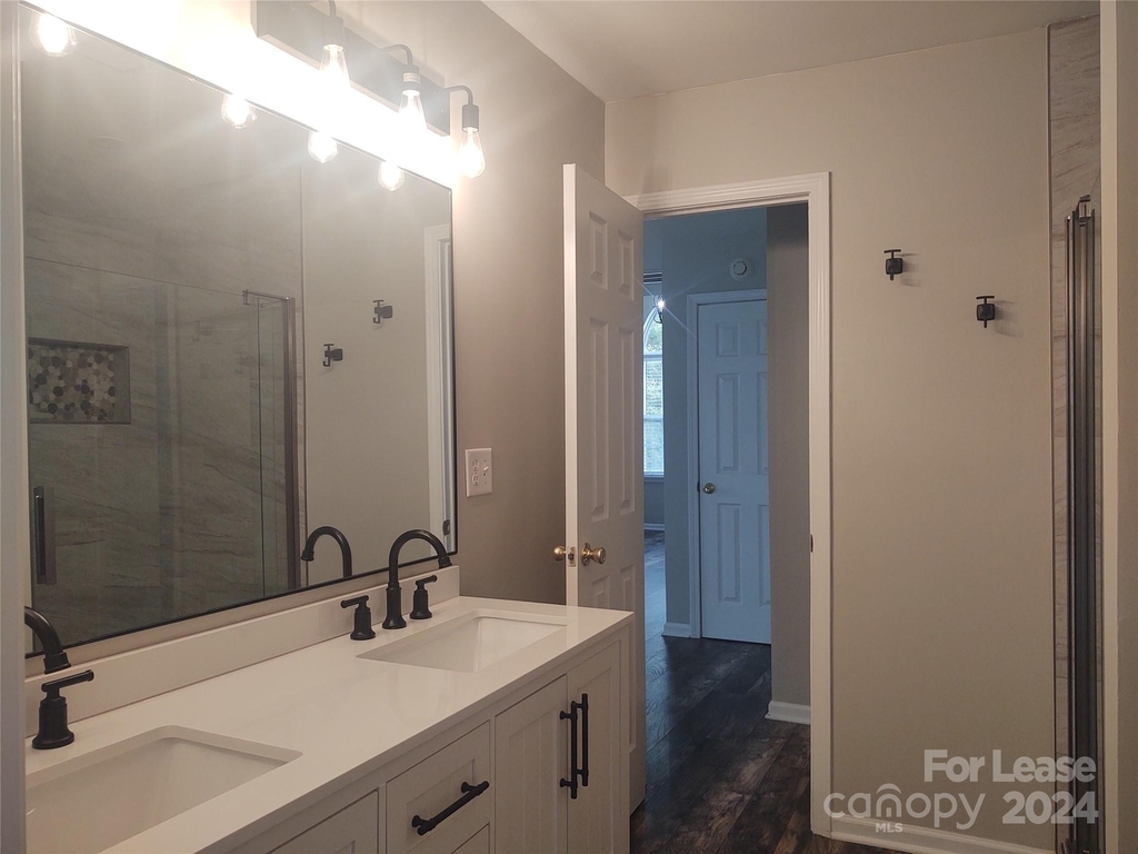 8810 Scotch Heather Way - Photo 10