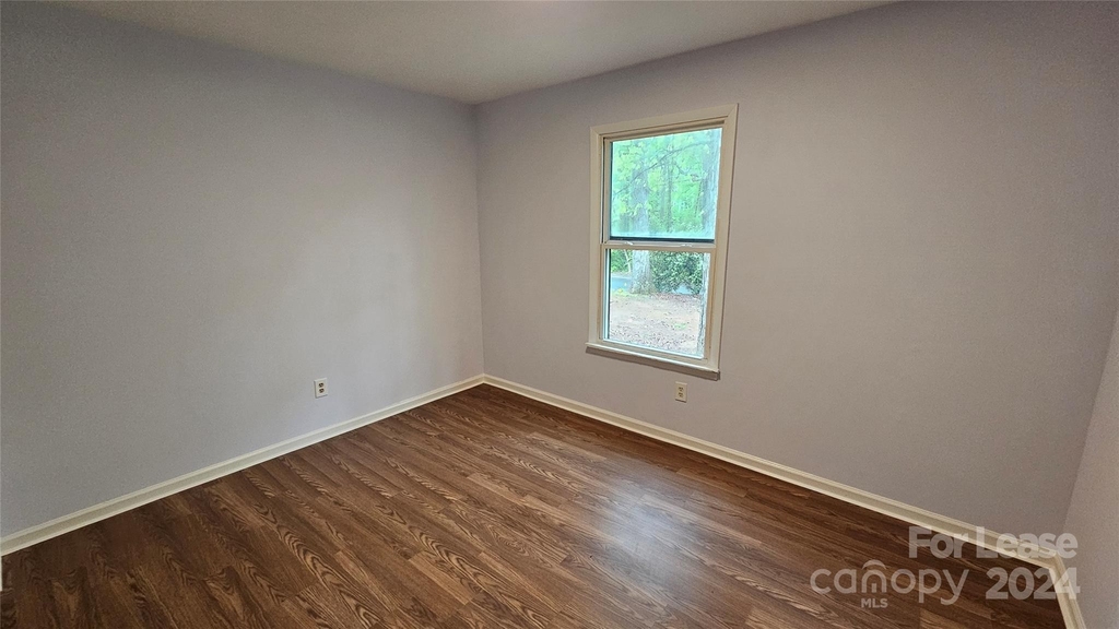 1313 Cheshire Avenue - Photo 3