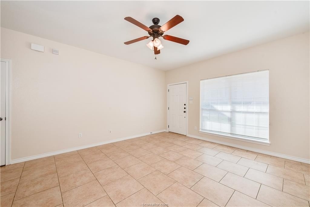 1811 George Bush Drive - Photo 4