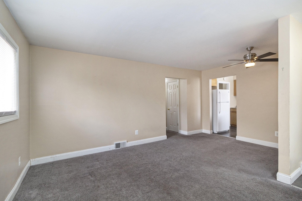 29650 Oakwood Street - Photo 4