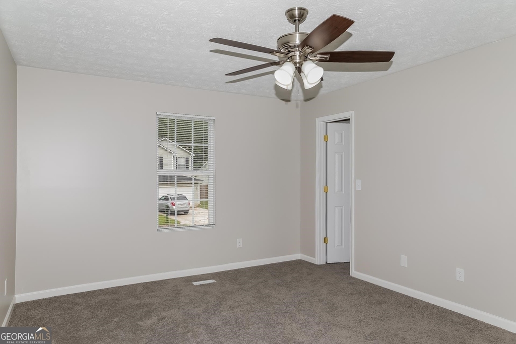 2225 Clayton Ridge - Photo 4