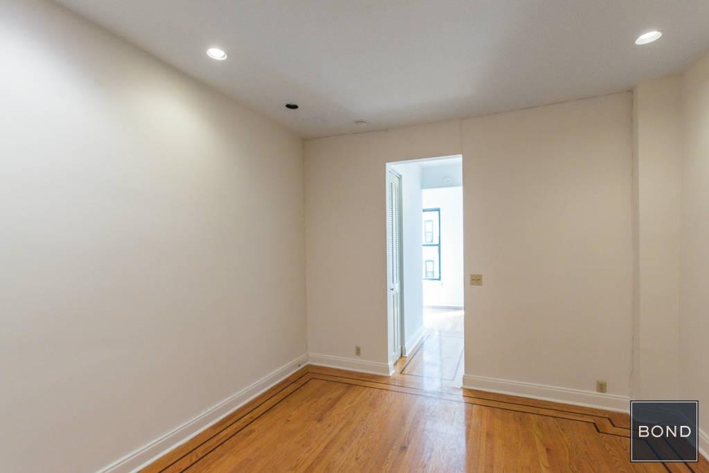 330 East 93 Street - Photo 5