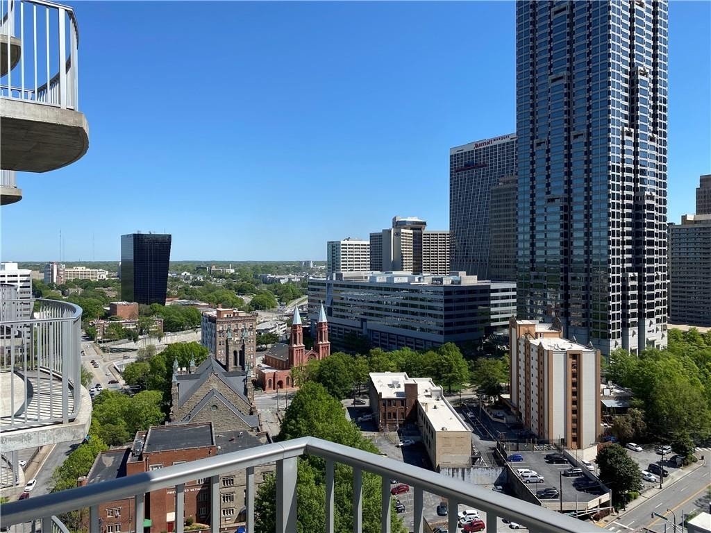 400 Peachtree Street Nw - Photo 1