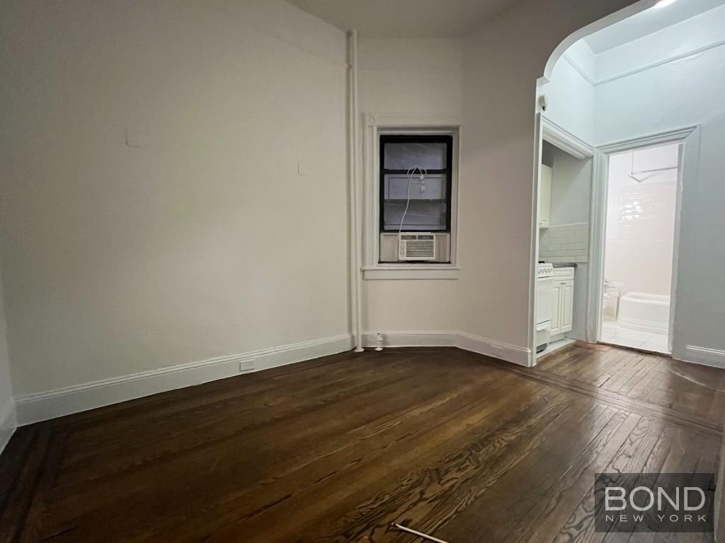 414 East 58th Street - Photo 2