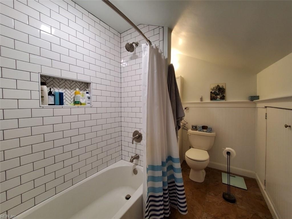 109 E Bay Avenue - Photo 18