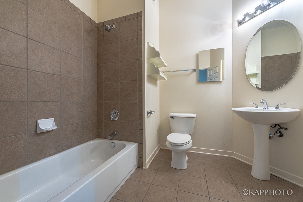 1155 W Madison Street - Photo 19