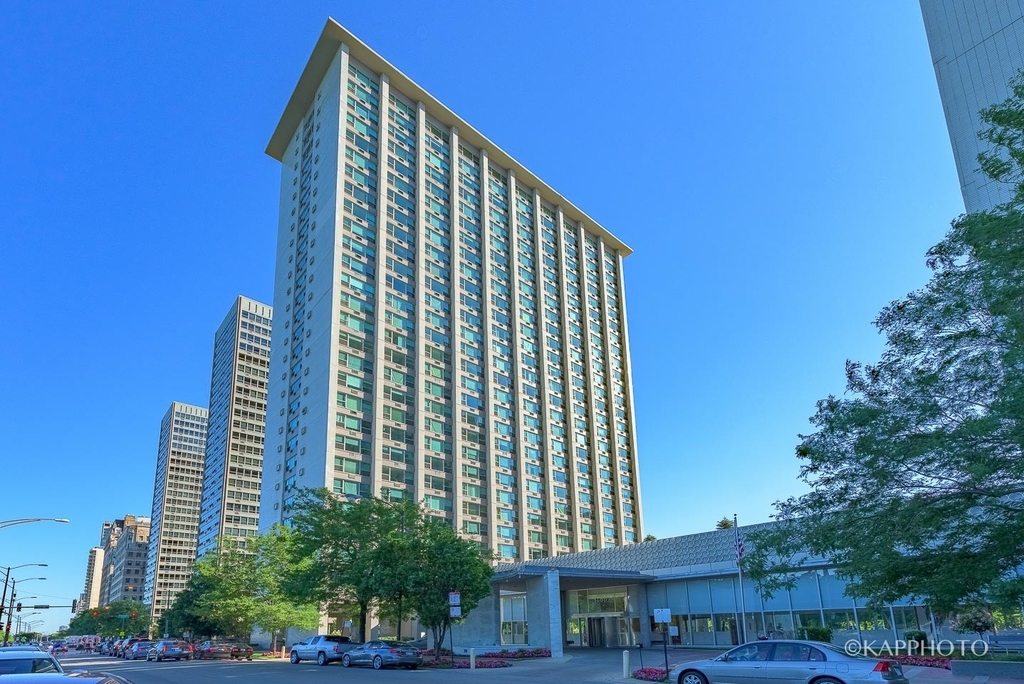 3600 N Lake Shore Drive - Photo 1