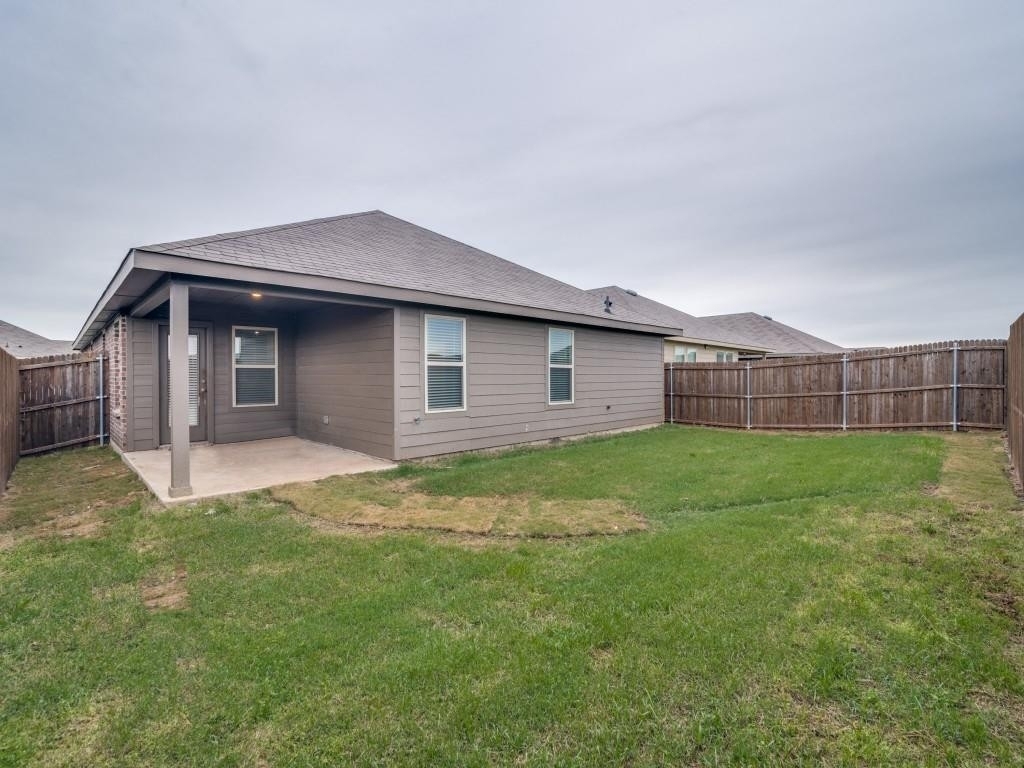 1001 Whispering Oak Drive - Photo 11