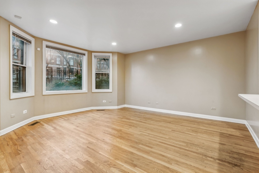 1547 W Jackson Boulevard - Photo 2