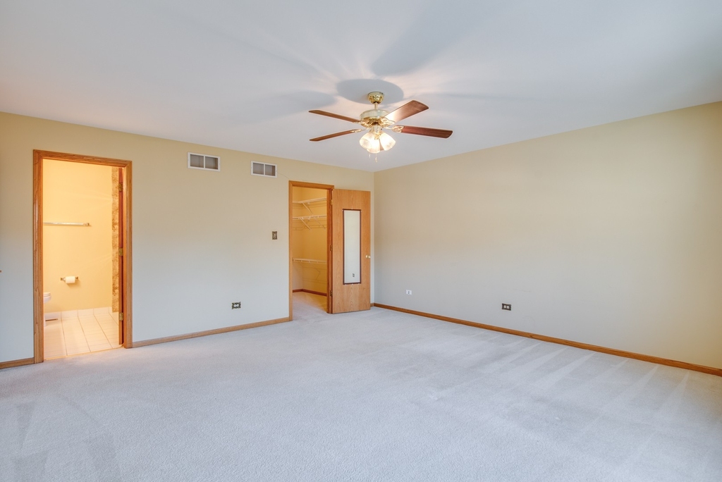 964 Elderberry Circle - Photo 11