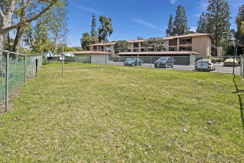 6009 Rancho Mission Rd - Photo 21