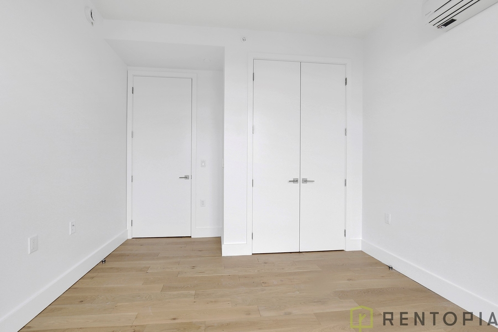 597 Grand Street - Photo 6