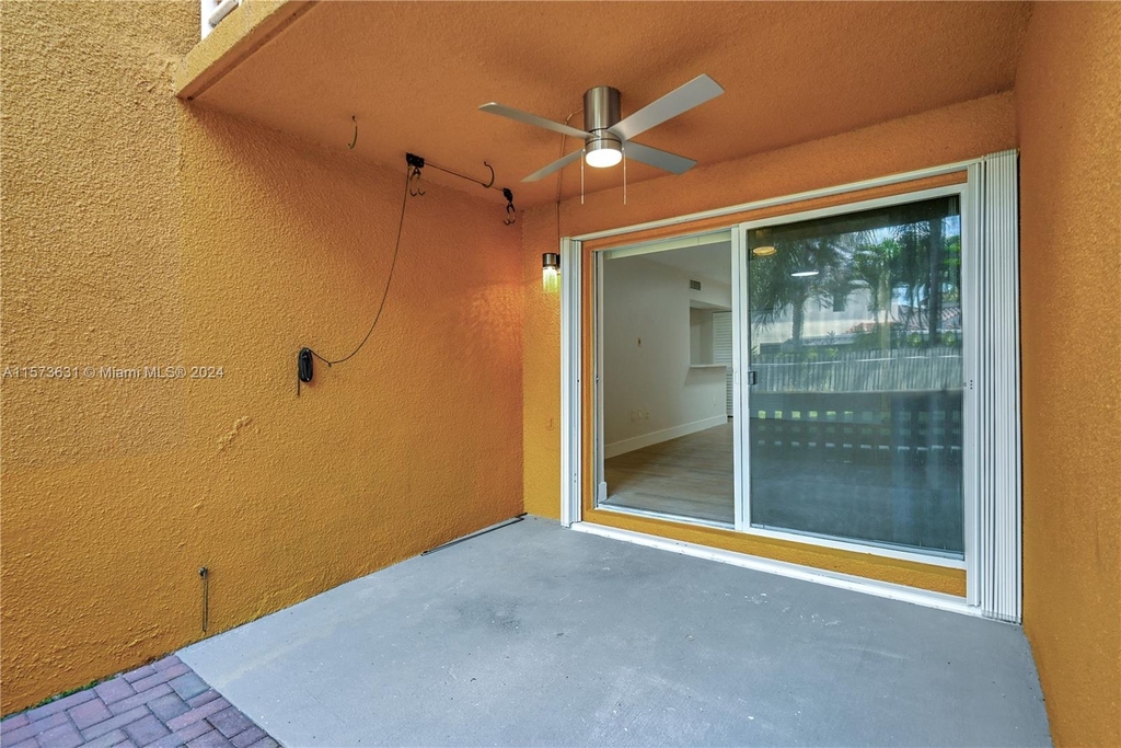 9715 Fontainebleau Blvd - Photo 27