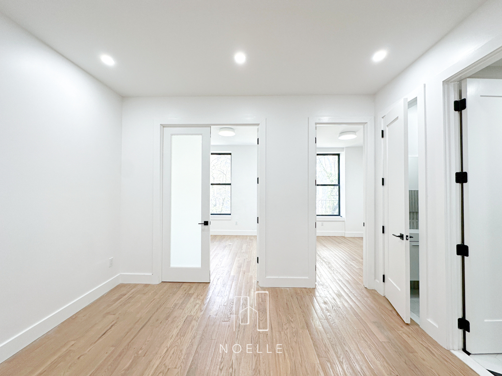 1027 Putnam Avenue - Photo 1