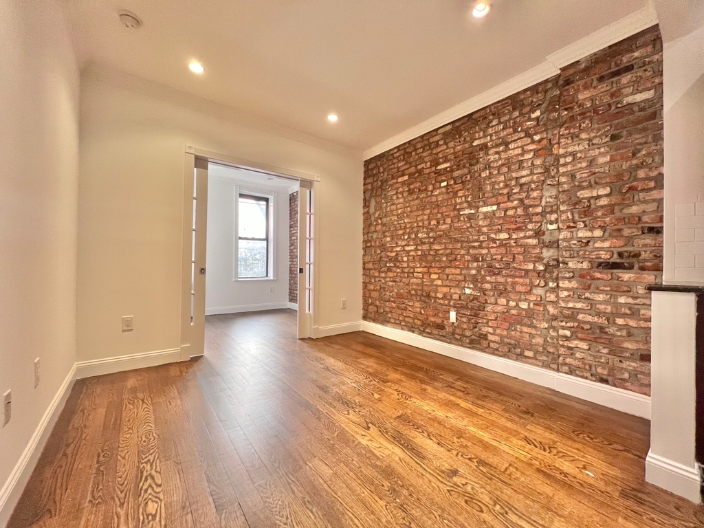 309 Mott Street - Photo 0