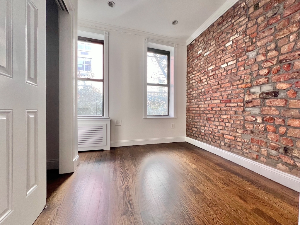 309 Mott Street - Photo 6