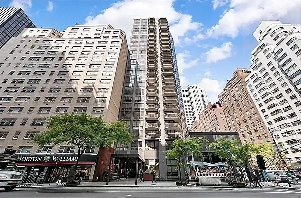 360 East 57th Street - Photo 13