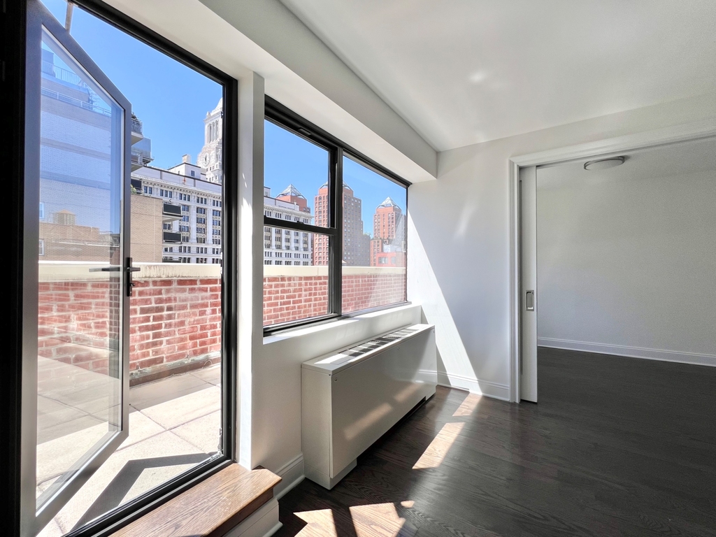 147 East 16th Street - Photo 15