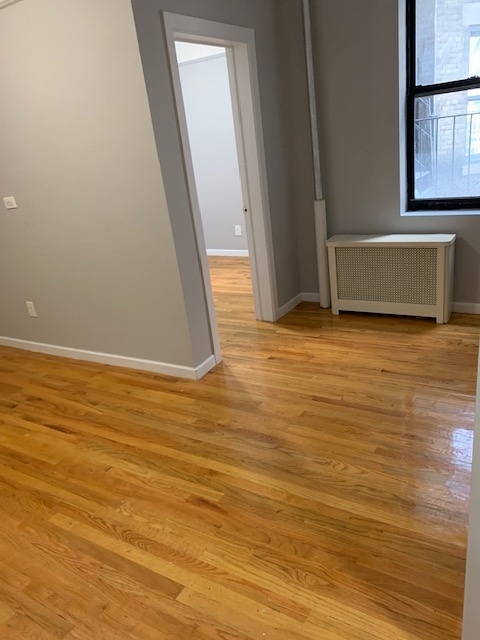 427 Ft Washington Avenue - Photo 2