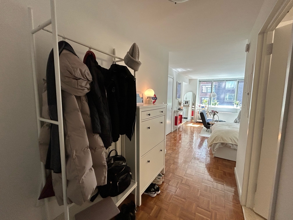 33 West End Avenue - Photo 6