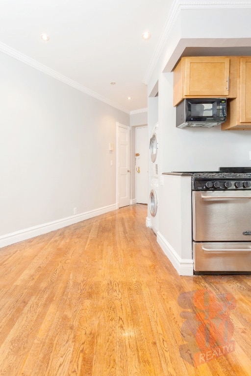 410 East 13th Street - Photo 1