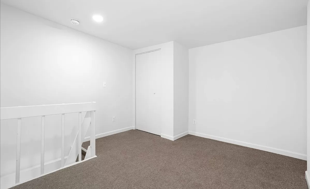 Fulton Street - Photo 13