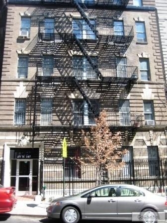 West 107th Street - Photo 1