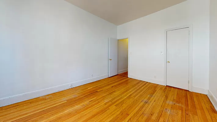 315 East 93rd Street 4C - Photo 3