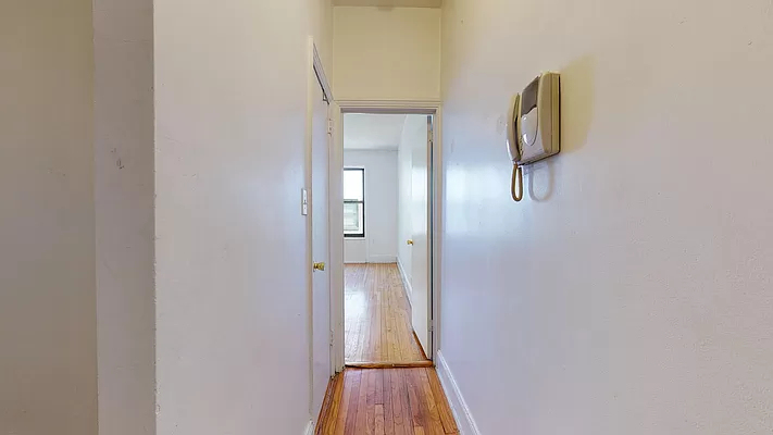 315 East 93rd Street 4C - Photo 4