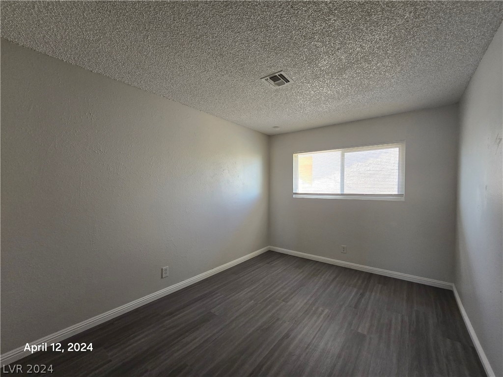 2736 Haddock Avenue - Photo 5