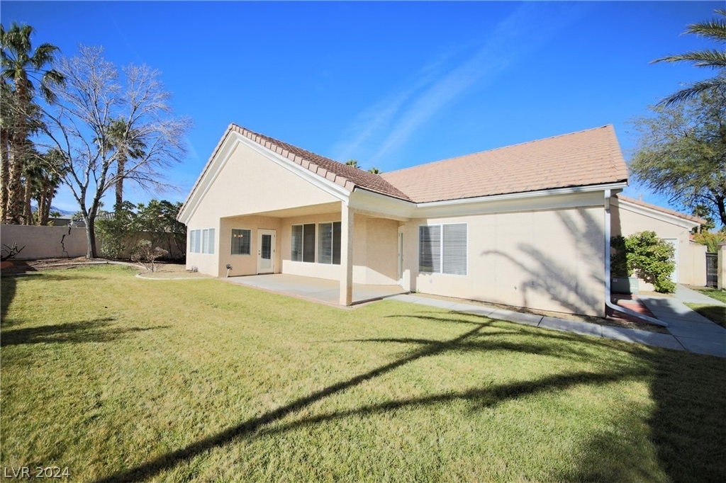 7751 Brambly Creek Court - Photo 10