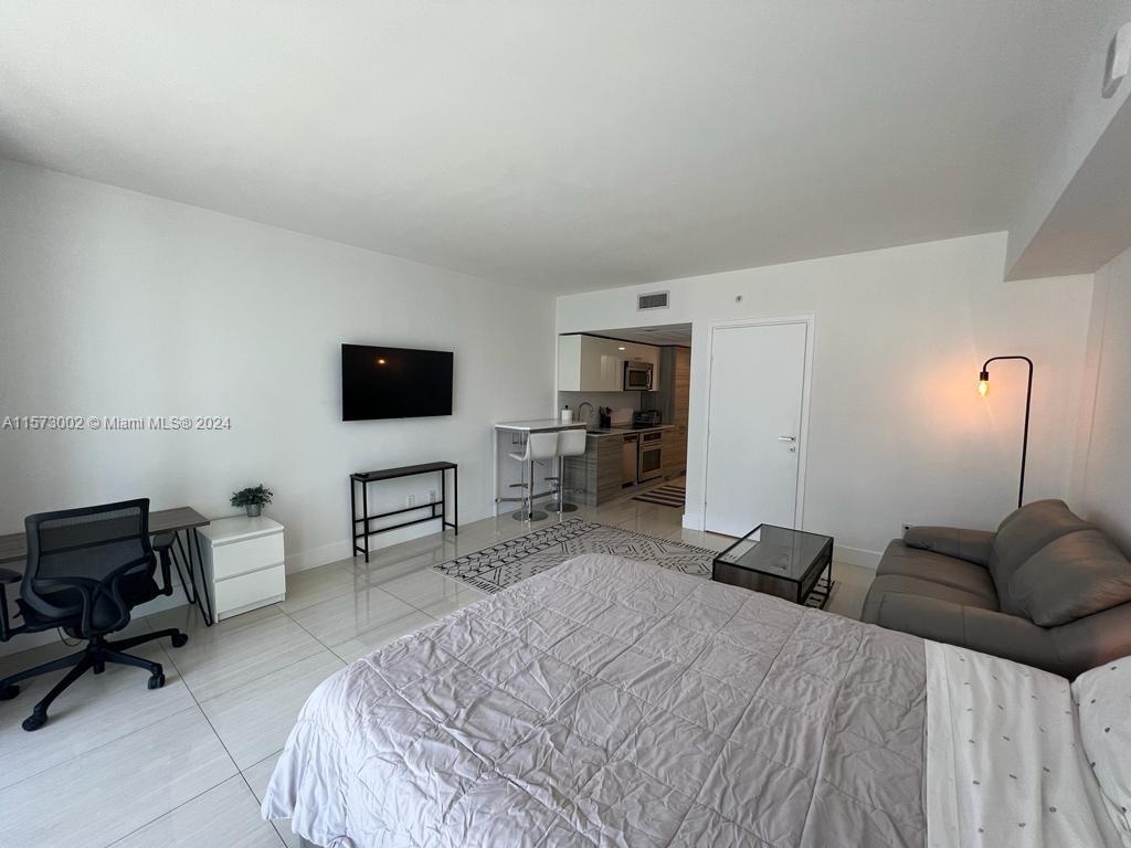 1300 Brickell Bay Dr - Photo 4