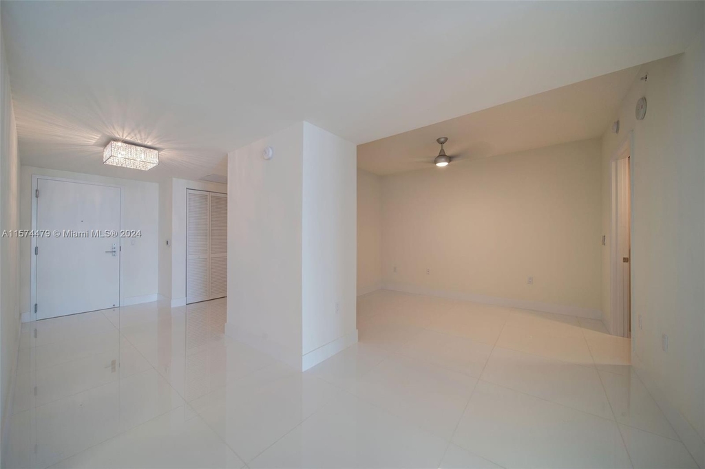 300 Sunny Isles Blvd - Photo 9