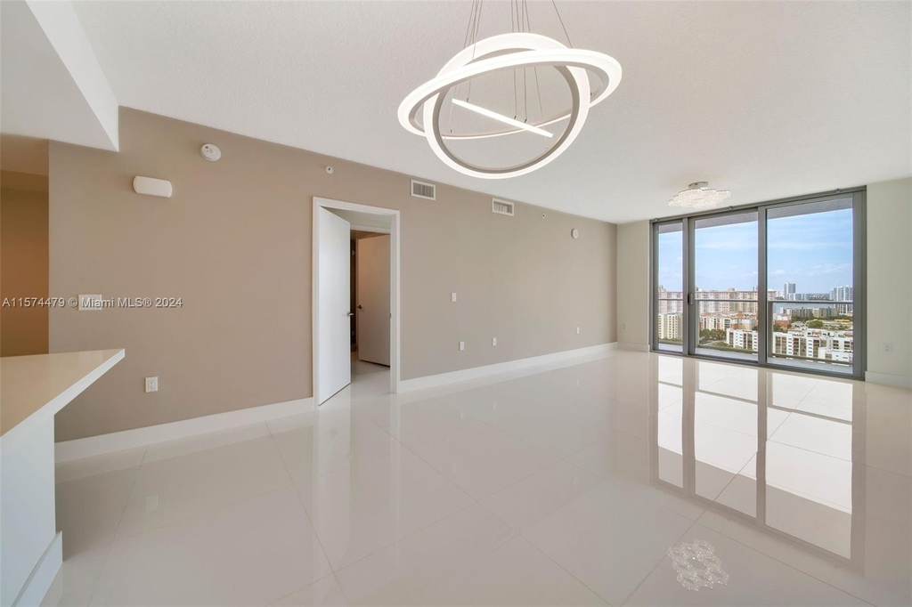 300 Sunny Isles Blvd - Photo 16