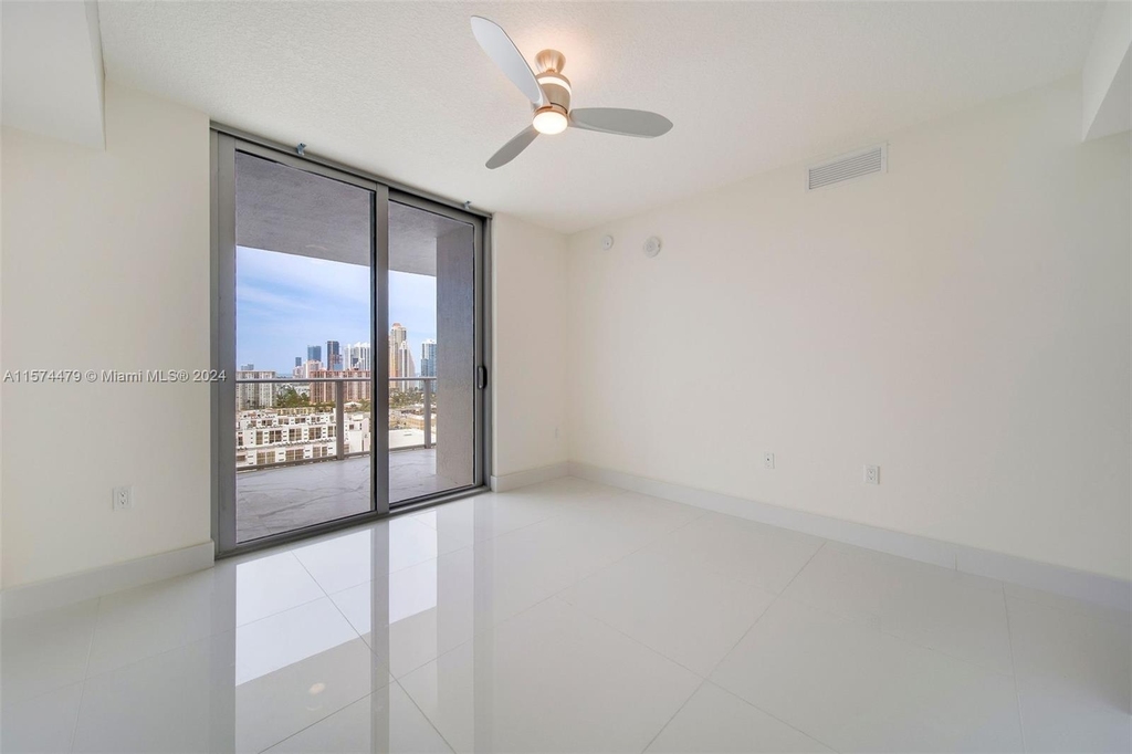 300 Sunny Isles Blvd - Photo 26