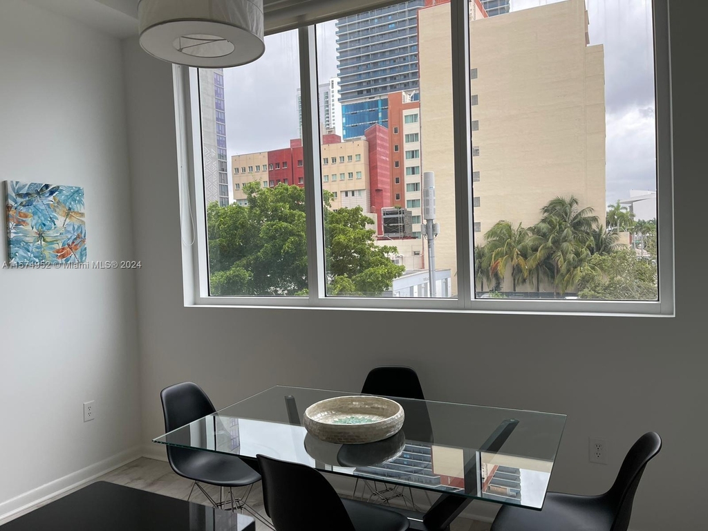 244 Biscayne Bl - Photo 2