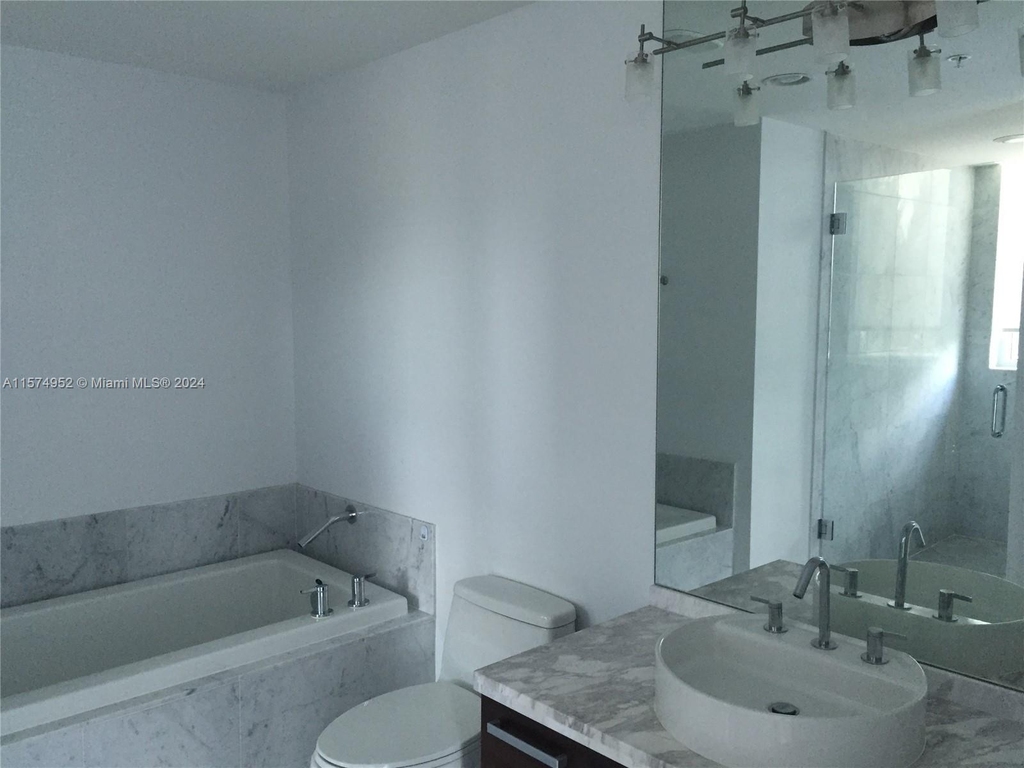 244 Biscayne Bl - Photo 7