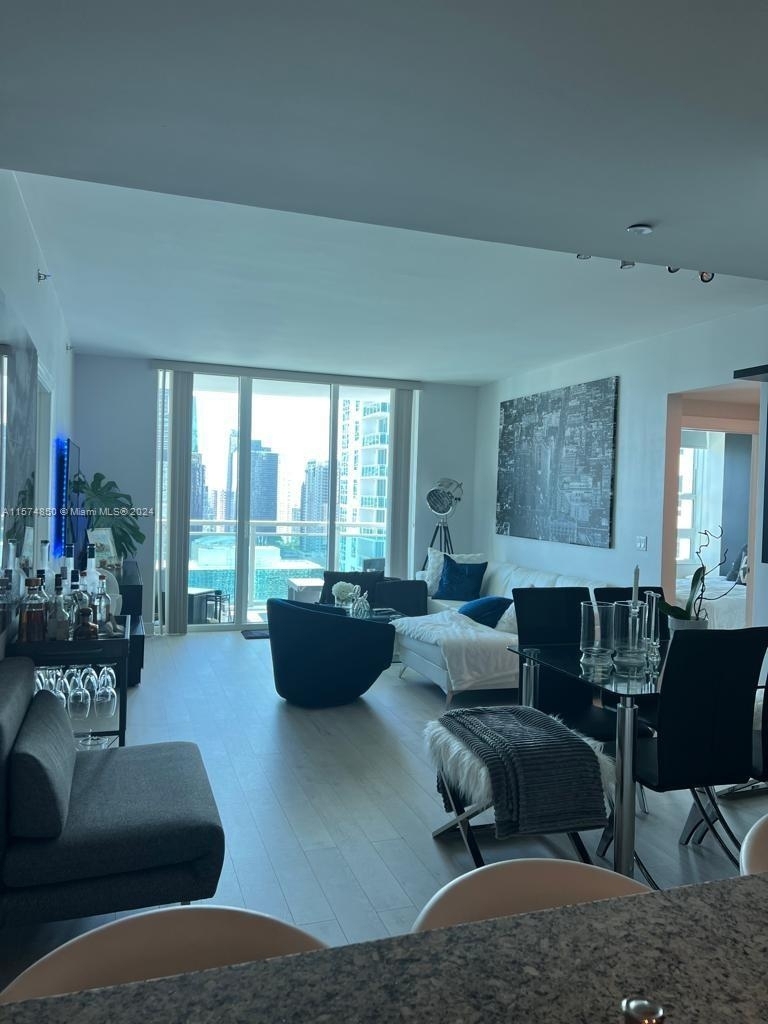 950 Brickell Bay Dr - Photo 8