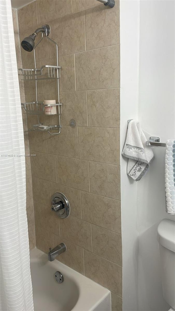 4270 Nw 79th Ave - Photo 2
