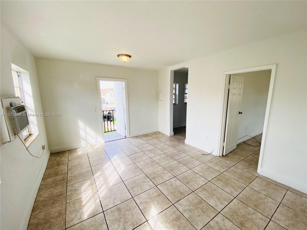 2440 Nw 82nd Street - Photo 11