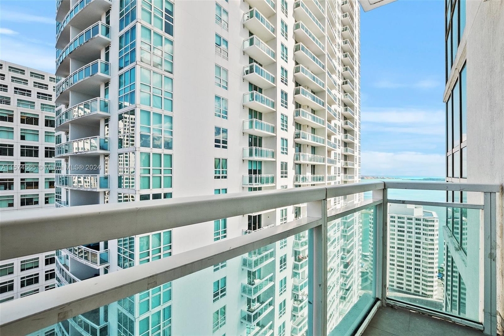 951 Brickell Ave - Photo 4