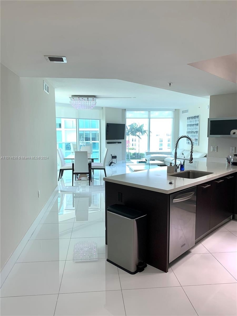 250 Sunny Isles Blvd - Photo 5